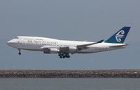 ZK-NBV @ KSFO - Boeing 747-400