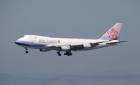 B-18712 @ KSFO - Boeing 747-400F