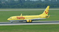 D-ATUH @ EDDL - TUifly, is here shortly after landing at Düsseldorf Int'l(EDDL) - by A. Gendorf