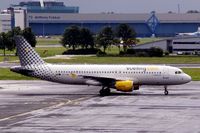 EC-JPL @ EHAM - Airbus A320-214 [2678] (Vueling Airlines) Amsterdam-Schiphol~PH 10/08/2006 - by Ray Barber