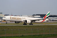 A6-EBV @ LOWW - Emirates Boeing 777 - by Andreas Ranner