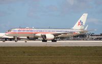 N185AN @ MIA - American 757-200 (still in old colors, this was the first of the 757s to be painted in the new livery but at this time I don't have a shot of it in the new livery yet)