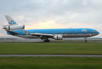 PH-KCA @ EHAM - KLM MD11 - by Thomas Ranner