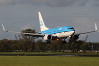 PH-BGT @ EHAM - KLM B737 - by Thomas Ranner