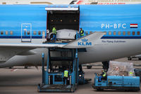 PH-BFC @ EHAM - KLM B747 - by Thomas Ranner