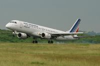 F-HBLC @ LFPG - Embraer ERJ-190LR, Landing Rwy 26L, Roissy Charles De Gaulle Airport (LFPG-CDG) - by Yves-Q