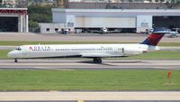N904DE @ TPA - Delta MD-88