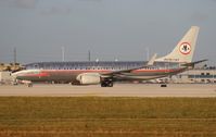 N951AA @ MIA - American retro Astrojet 737-800 - by Florida Metal