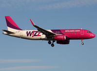 HA-LWY photo, click to enlarge