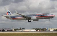 N882NN @ MIA - American 737-800 - by Florida Metal