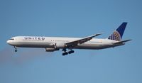 N78060 @ MCO - United 767-400 - by Florida Metal