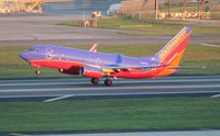 N401WN @ TPA - Southwest 737-700 - by Florida Metal