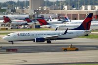 N3747D @ KATL - Boeing 737-832 [32374] (Delta Air Lines) Atlanta-Hartsfield~N 11/04/2010 - by Ray Barber