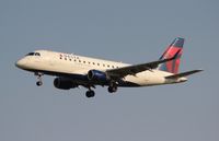 N823MD @ DTW - Delta E170 - by Florida Metal