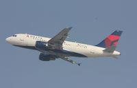 N327NB @ KLAX - Airbus A319 - by Mark Pasqualino