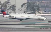 N606SK @ KLAX - CL-600-2C10