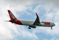 PT-MSW @ EGLL - Boeing 767-316ER [42213] (TAM Airlines) Home~G 04/08/2013. On approach 27L. - by Ray Barber