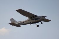 N914SW @ LAL - Cessna 172S