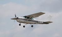 C-GEUN @ KOSH - 1981 Cessna R182