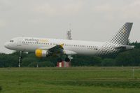 EC-ICR @ LFRB - Airbus A320-211, Landing rwy 25L, Brest-Bretagne airport (LFRB-BES) - by Yves-Q