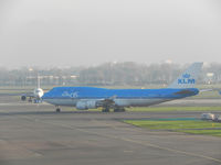 PH-BFR @ EHAM - Spcl logo KLM 95  - by Henk Geerlings