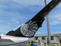 F-ONYY @ NZAA - close up of tail logo - by magnaman