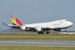 HL7420 @ LOWW - Asiana Boeing 747-400 - by Dietmar Schreiber - VAP