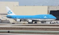 PH-BFC @ KLAX - Boeing 747-400 - by Mark Pasqualino