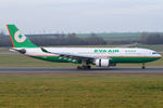 B-16307 @ VIE - Eva Air - by Joker767