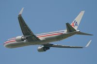 N394AN @ LFPG - American Airlines Boing 767-323ER, Take off rwy 27L, Roissy Charles De Gaulle airport (LFPG-CDG) - by Yves-Q