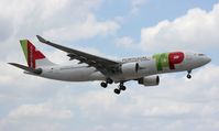 CS-TOI @ MIA - TAP Air Portugal - by Florida Metal