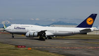 D-ABYP @ KPAE - Reverse thrusters after landing on 34L