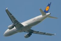 D-AIQM @ LFPG - Airbus A320-211, Take off rwy 27L, Roissy Charles De Gaulle airport (LFPG-CDG) - by Yves-Q