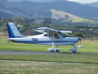 ZK-TES @ NZTG - down from ardmore - by magnaman