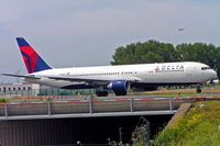 N196DN @ LFPG - Boeing 767-332ER [28453] (Delta Air Lines) Paris-Charles De Gaulle~F 17/06/2009 - by Ray Barber