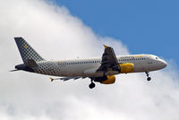 EC-IZD @ EGLL - Airbus A320-214 [2207] (Vueling Airlines) Home~G 04/08/2013. On approach 27L. - by Ray Barber