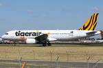 VH-XUG @ YSSY - taxiing to 34R - by Bill Mallinson