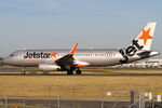 VH-VFV @ YSSY - taxiing to 34R - by Bill Mallinson