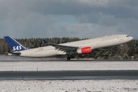 LN-RKO @ ARN - Departing runway 08 to Chicago. - by Anders Nilsson