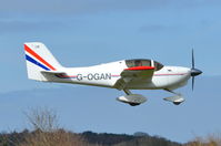 G-OGAN @ X3CX - Landing at Northrepps. - by Graham Reeve