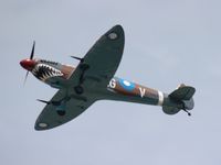 N5410 @ LAL - Spitfire 2/3 scale - by Florida Metal