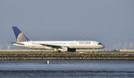 N543UA @ KSFO - Taxiing for departure at SFO - by Todd Royer