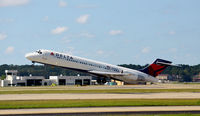 N933AT @ KATL - Liftoff Atlanta  former AirTran in Delta colors - by Ronald Barker