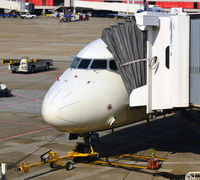 N952DN @ KATL - At the gate Atlanta - by Ronald Barker