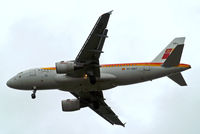 EC-KBJ @ EGLL - Airbus A319-111 [3054] (Iberia) Home~G 13/07/2012. On approach 27R. - by Ray Barber