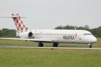 EI-EXA @ LFRB - Boeing 717-2BL, Taxiing to holding point rwy 25L, Brest-Bretagne Airport (LFRB-BES) - by Yves-Q