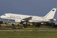 MM62243 @ LMML - Matteo Renzi arriving in Malta for the Inauguration of the Inter-Connector. - by Roberto Cassar