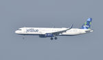 N935JB @ KSFO - Landing at SFO - by Todd Royer