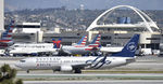 N3761R @ KLAX - Taxiing to gate at LAX - by Todd Royer