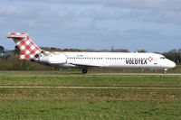 EI-FBJ @ LFRB - Boeing 717-200, Taxiing to holding point rwy 25L, Brest-Bretagne airport (LFRB-BES) - by Yves-Q